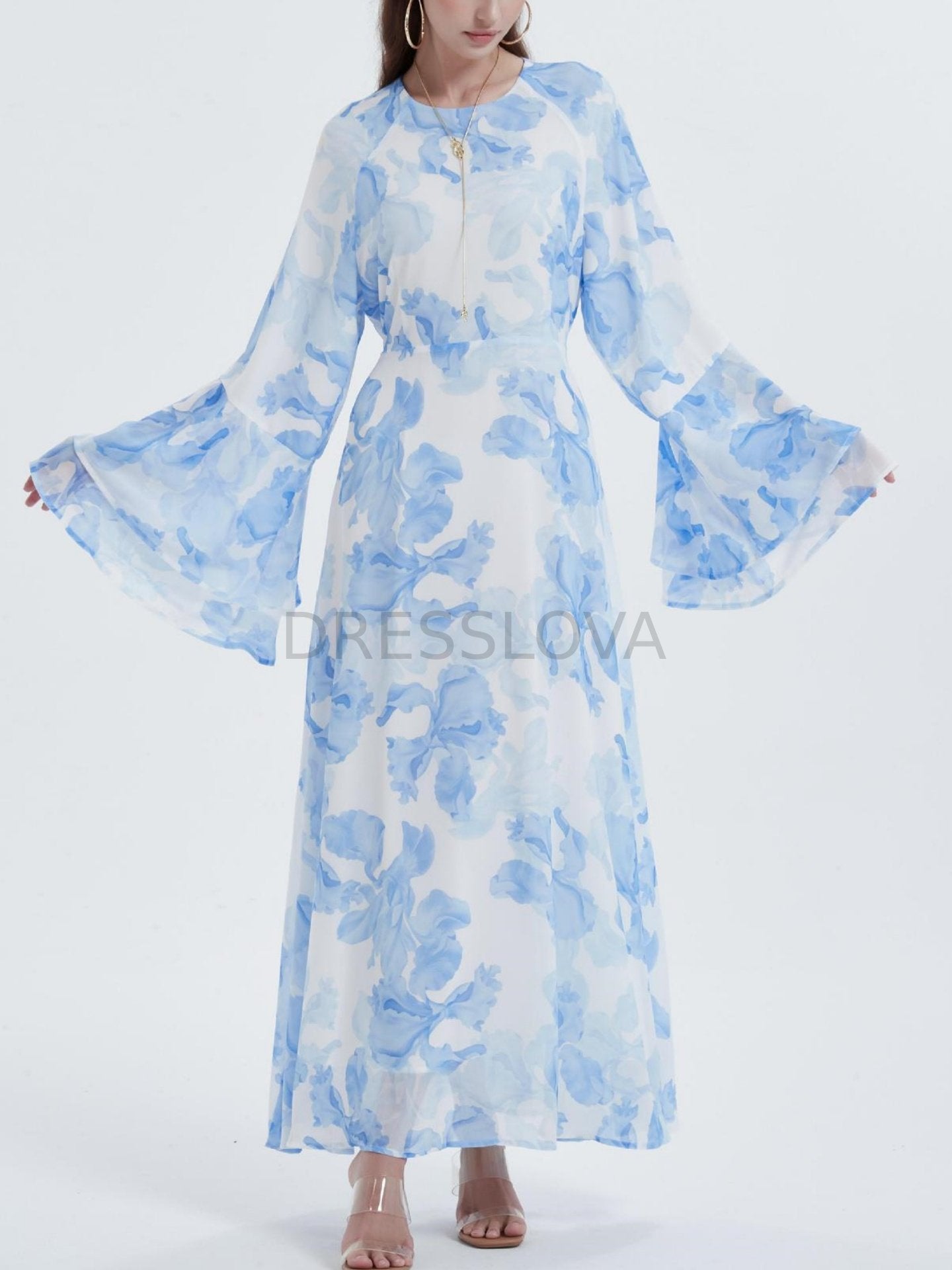 Vestido de chiffon estampado com manga flare              Write a Review
